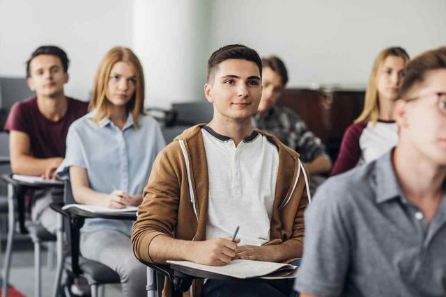 http://www.scuolamusike.it/wp-content/uploads/2019/03/inner_image_03-640x427.jpg